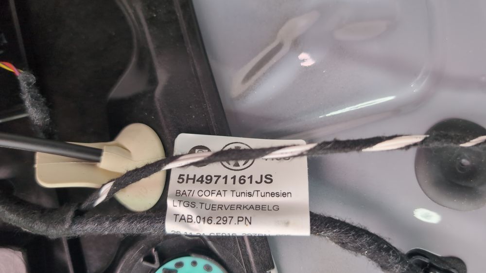 Джгут проводів передніх дверей лівих Volkswagen Golf 2022-2024 (mk8) 5H4971161JS 1097727 фото
