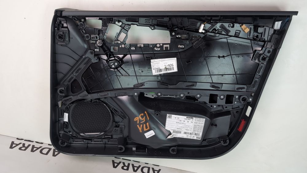 Обшивка двери (карта) передняя левая (дефект) Audi A4 2016-2019 (B9) 8W0867103BKFX 1075475 фото