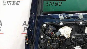 Мотор склопідйомника задн. прав. двері Volkswagen Touareg 2010-2014 (7P 2nd gen) 8K0959811A 1021003 фото
