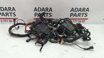 Проводка моторного отсека с блоком предохранителей Ford Escape 2013-2016 (3rd gen C520) DV6Z14290AJ 1049628 фото