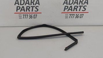 Ущільнювач скла задніх лівих дверей Hyundai Elantra 2011-2013 (MD) 835303X000 1004348 фото