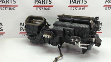 Випарник кондиціонера (радіатор пічки) Subaru Outback 2010-2012 (B14(BR)) 73523AJ02A 1051175 фото