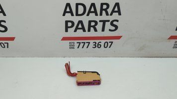 Блок запобіжників з 12 гнізд Audi S7 2012-2015 (4G8) 4F1941824A 1069070 фото