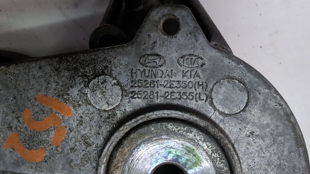 Натяжитель приводного ремня Hyundai Kona 2018-2021 (OS) 252812E355 1073890 фото