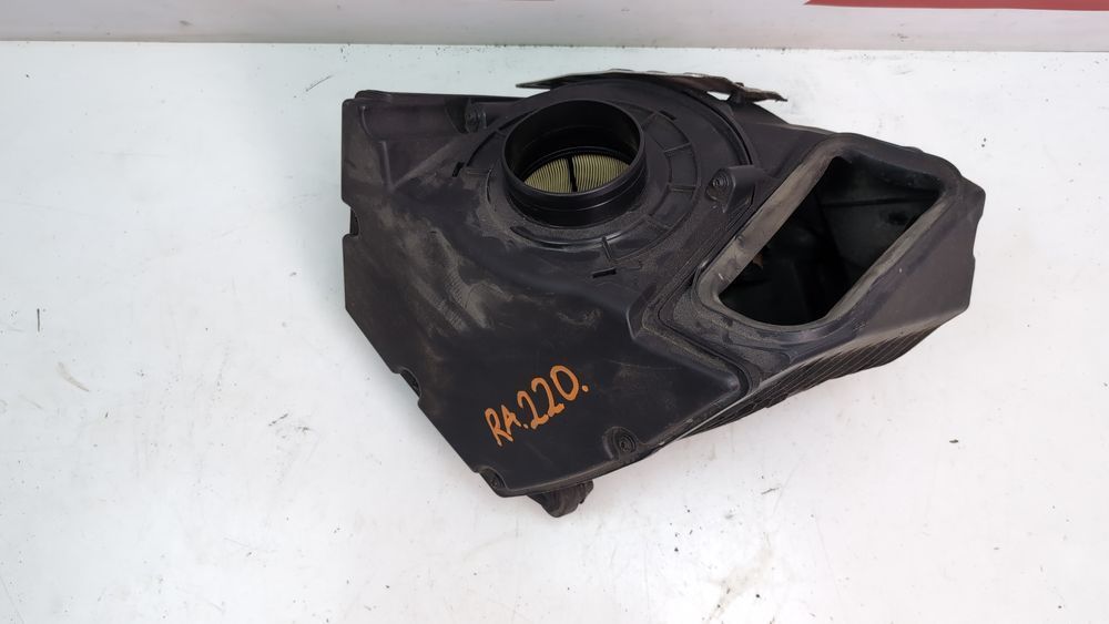 Корпус воздушного фильтра в сборе Audi A4 2016-2019 (B9) 8W0133837 1106289 фото