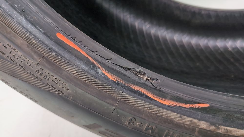 Комплект резины R21 Pirelli scorpion zero (дефект) Audi Q7 2017-2019 (4M) 1098983 фото