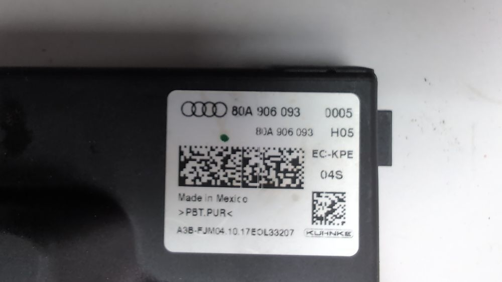 Блок керування паливного насоса Audi Q5 2018-2020 (80A) 80A906093 1099265 фото