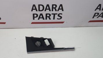 Накладка внутрішньої ручки дверей задньої лівої Audi S4 2016-2019 (B9) 8W0959523C6PS 1083359 фото