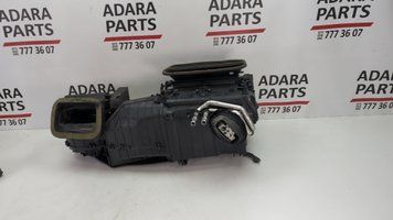 Корпус испарителя с испарителем и расширительным клапаном Audi A8 2015-2018 (D4 restyle) 4H1820023 1048630 фото