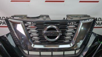 Эмблема решетки радиатора (дефект) Nissan Rogue 2017-2020 (T32 Restyle rest) 628891JA0A 1097208 фото