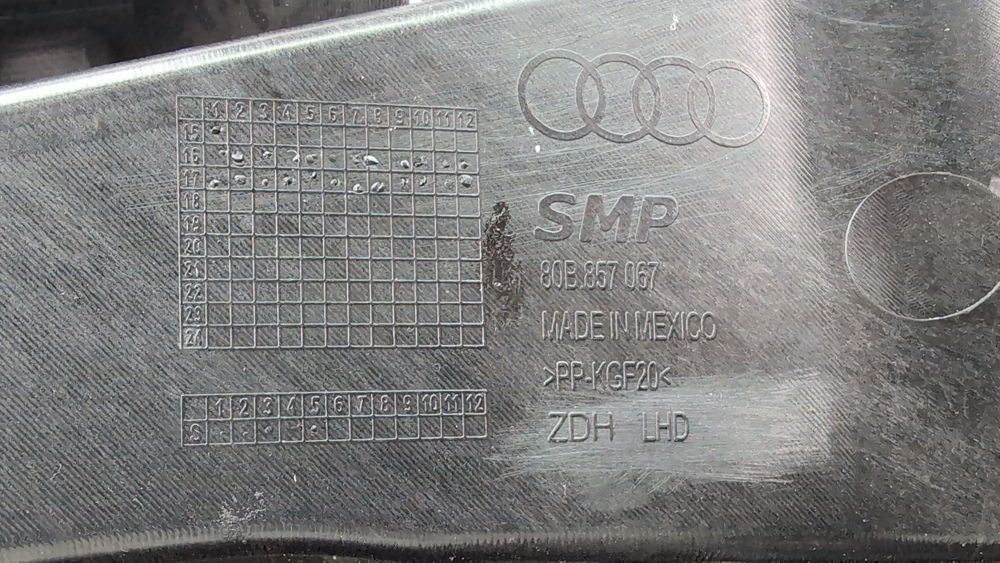 Торпедо передня панель гола (дефект) Audi Q5 2018-2020 (80A) 80B857001F24A 1091167 фото