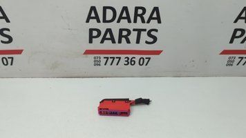 Блок запобіжників з 12 гнізд. задн. Audi S7 2012-2015 (4G8) 4F1941824B 1069106 фото