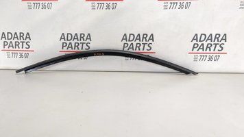Накладка крыши правая Ford Mustang 2018-2023 (S550 restyle) GR3Z6302564A 1009730 фото