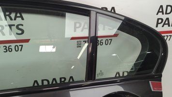 Накладка дверей задньої лівої вертикальна (до кватирки) BMW 740 2013-2015 (F02) 51357185235 1044057 фото