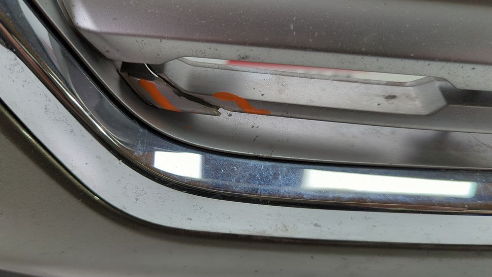 Решітка радіатора (дефект) Subaru Outback 2015-2017 (B15) 91121AL05A 1053371 фото