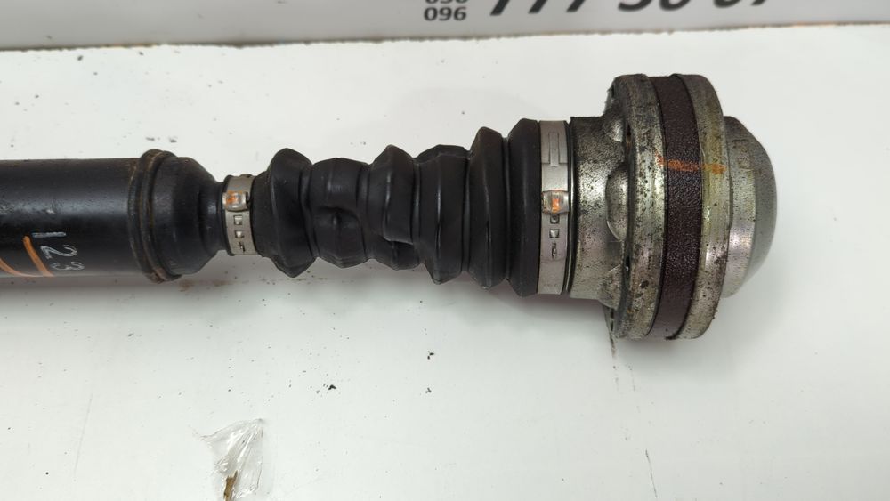 Привід піввісь передня права (дефект) Volkswagen Passat 2015-2022 (B8) 5C0407272AA 1057558 фото