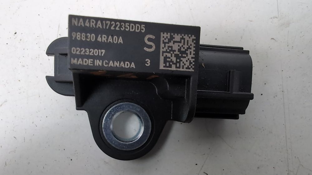 Датчик AIRBAG задний Nissan Rogue 2017-2020 (T32 Restyle rest) 988303TA6A 1097478 фото