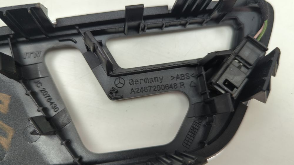 Накладка ручки передней правой двери Mercedes Benz GLA 2017-2019 (X156) A2467200648 1049945 фото