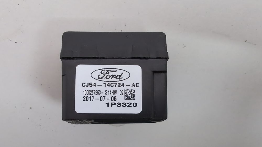 Блок керування підігрівом сидіння Ford Escape 2017-2019 (3rd gen C520 restyle) CJ5Z14C724D 1090002 фото