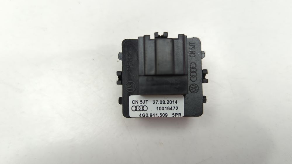 Кнопка аварийной сигнализации Audi A6 2016-2018 (C7 restyle) 4G09415095PR 1033348 фото