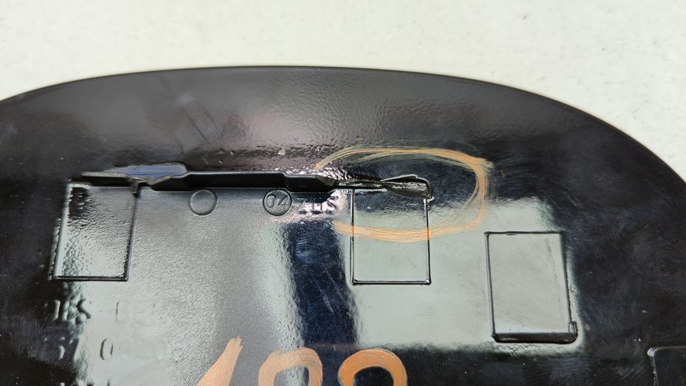 Кришка лючка бензобака (дефект) Mercedes Benz GLA 2017-2019 (X156) A1567570006 1049235 фото