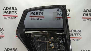 Ущільнювач скла двері задньої лівої внутрішній Audi A4 2016-2019 (B9) 8W0839479 1037759 фото