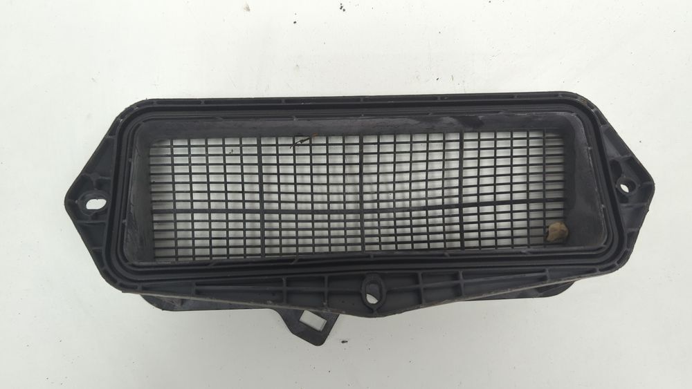 Решітка повітрозабірника салону Audi A3 2013-2016 (8V) 5Q0815479 1052003 фото