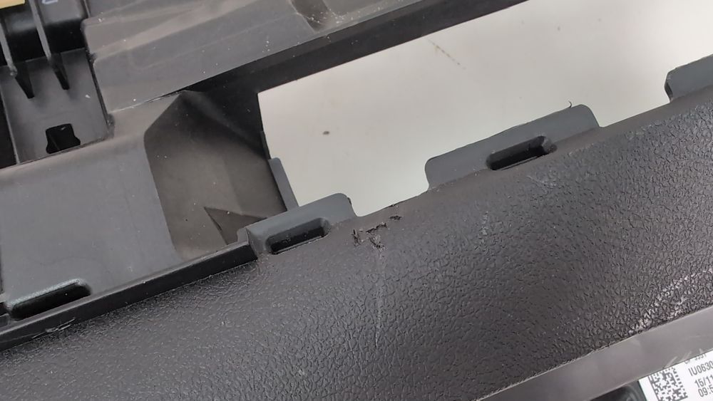 Нижня частина панелі приладів (дефект) BMW X1 2023-2025 (U11) 51459642438 1082867 фото