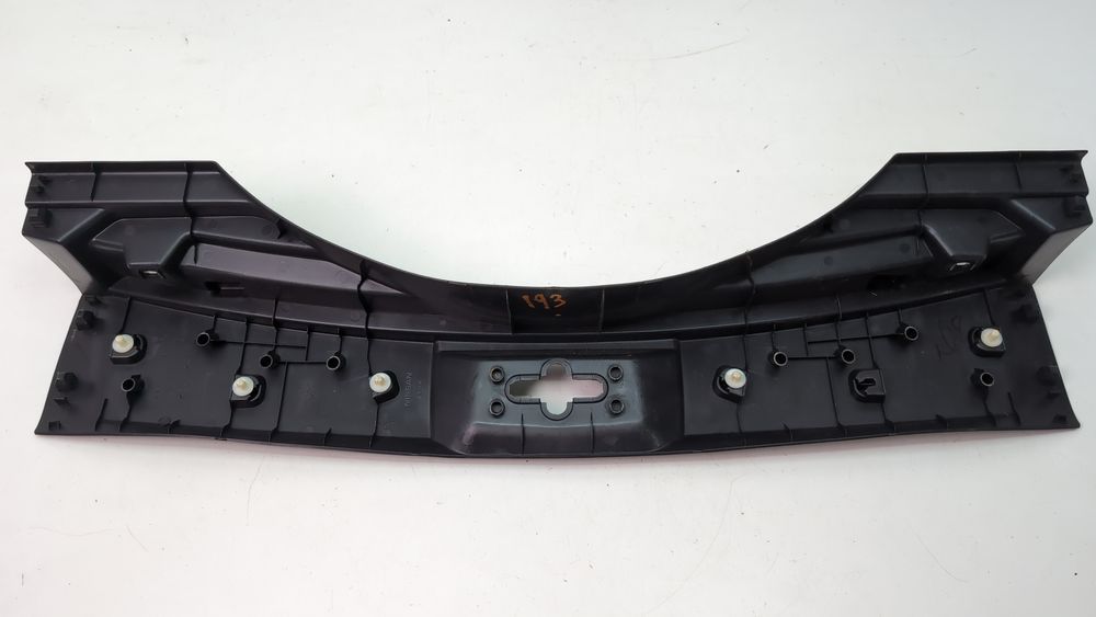 Обшивка-облицювання кришки багажника Nissan Rogue 2017-2020 (T32 Restyle rest) 849924BA0A 1097380 фото
