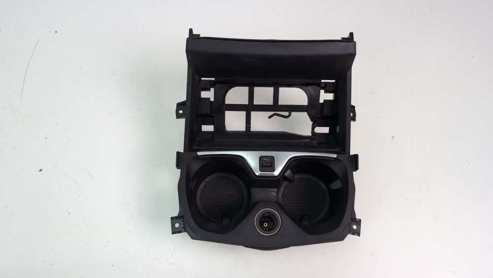 Подстаканник центральной консоли (дефект) BMW 2 Series Gran Coupe 2020-2024 (F44) 51167951771 1077706 фото