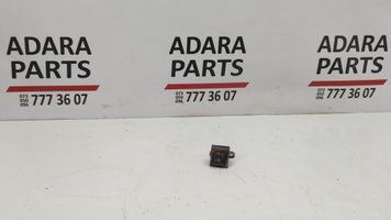 Петля кришки багажника Volkswagen Touareg 2010-2014 (7P 2nd gen) 1K6827301C 1033775 фото