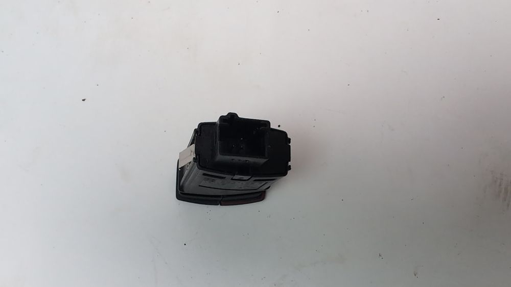 Кнопка увімкнення аварійного сигналу BMW 3 Series 2016-2018 (F30 Restyle rest) 61319231786 1093223 фото