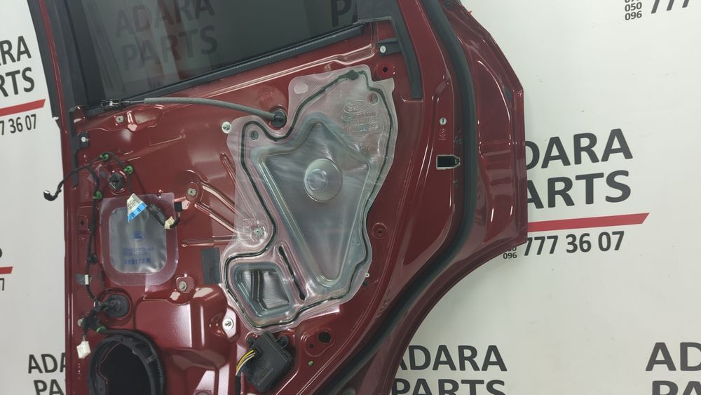 Ущільнювач двері задньої правої Ford Escape 2017-2019 (3rd gen C520 restyle) CJ5Z7825324A 1052538 фото