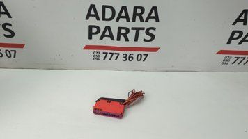 Блок запобіжників з 12 гнізд. задн. Audi S7 2012-2015 (4G8) 4F1941824B 1069065 фото