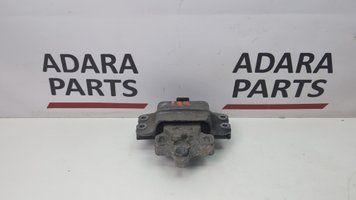 Подушка, опора коробки передач (АКПП) левая Volkswagen Tiguan 2012-2017 (5N 1st gen restyle) 3C0199555AE 1101170 фото