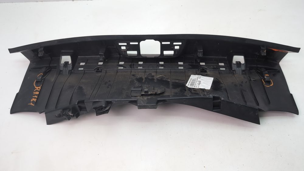 Накладка проема замка багажника (дефект) Ford Explorer 2016-2017 (U502 restyle) EB5Z7842624DC 1092463 фото