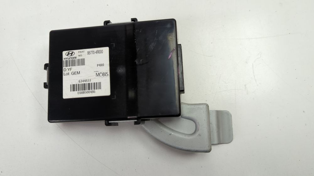 Блок керування камерами Hyundai Sonata Hybrid 2009-2014 (YF) 957704R000 1034033 фото