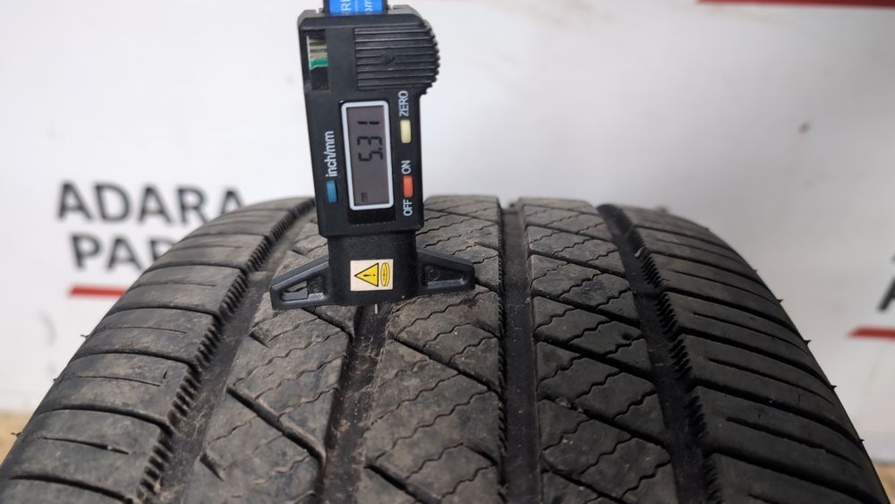 Комплект резины 245/40 R18 BRIDGESTONE (дефект) Audi A4 2016-2019 (B9) 1085197 фото