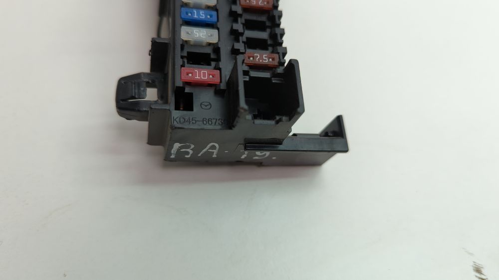 Блок предохранителей Mazda CX-5 2013 - 2015 (KE) KD4566730 1069063 фото
