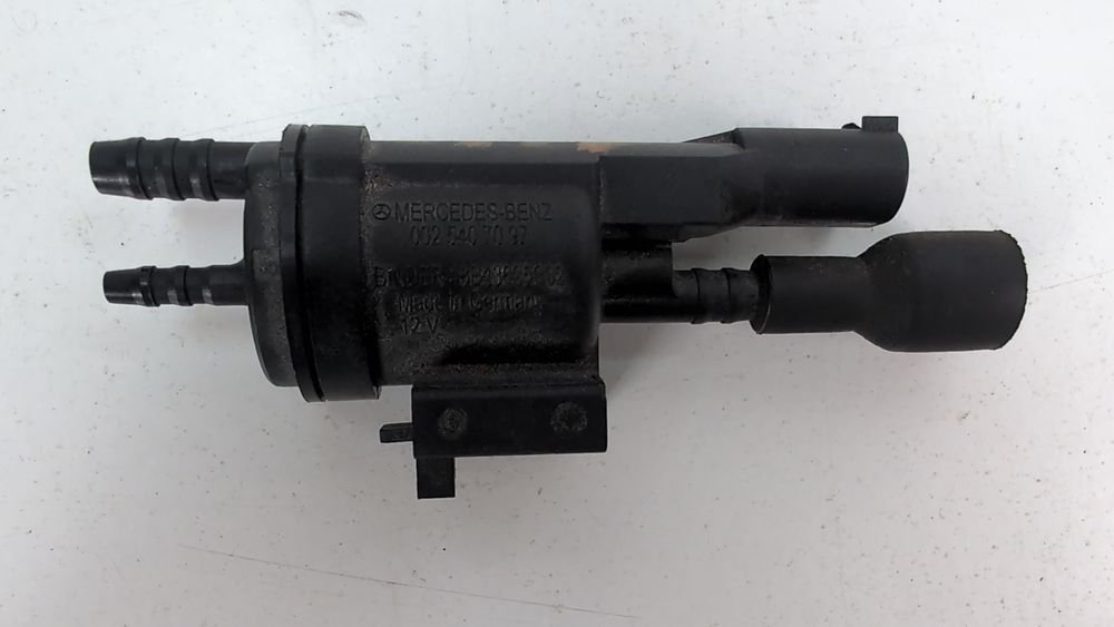Клапан переключения турбины egr Mercedes Benz GLA 2017 - 2019 (X156) A0005003201 1071188 фото
