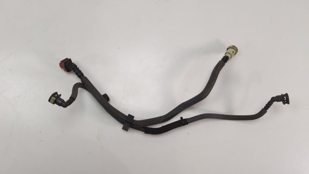 Шланг паливної системи Jeep Cherokee 2014-2018 (KL) 68217166AA 1034927 фото