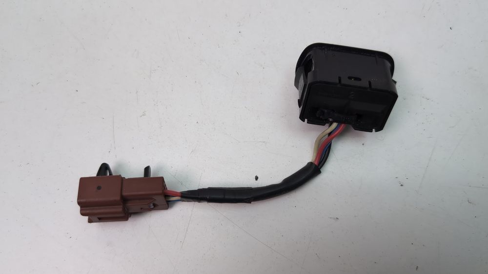 Кнопка регулировки поясничной опоры сидения Nissan Rogue 2017-2020 (T32 Restyle rest) 873174BB3A 1097383 фото