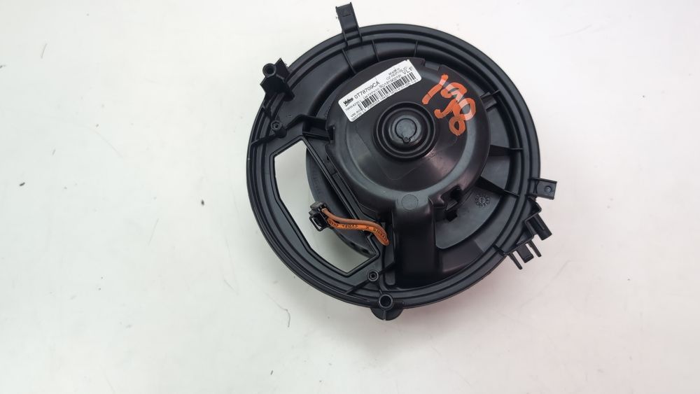Мотор вентилятора пічки з крильчаткою (обігрівача салону) Volkswagen Golf 2022-2024 (mk8) 5WB819015A 1097586 фото