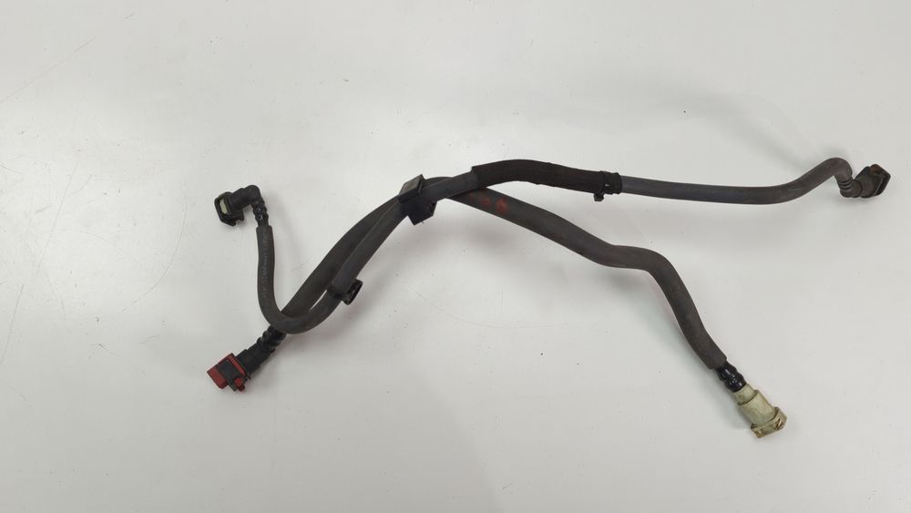Шланг паливної системи Jeep Cherokee 2014-2018 (KL) 68217166AA 1034927 фото