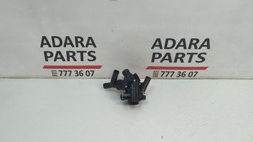 Термостат із корпусом Mercedes Benz GLA 2017 - 2019 (X156) A2702000415 1070128 фото