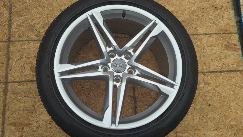 Комплект дисків із гумою R18 (дефект) Audi S5 2018-2019 (F5(8W6)) 8W0601025DE 1050966 фото