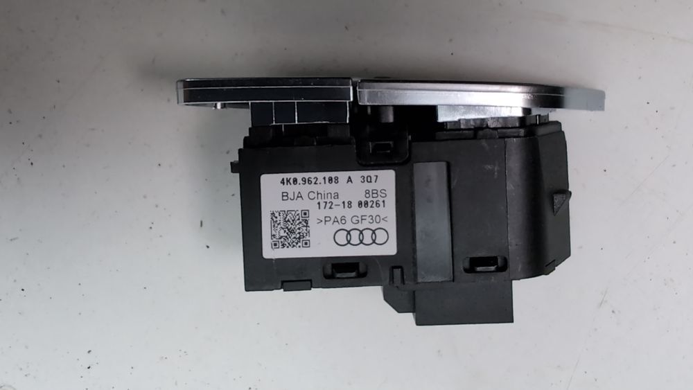Кнопка блокування дверей задня права Audi A6 2019-2023 (C8) 4K0962108A3Q7 1078687 фото