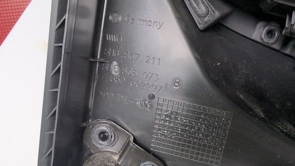 Карта (обшивка) двери задней левой Volkswagen Golf 2022-2024 (mk8) 5H6867209BEOJG 1097836 фото