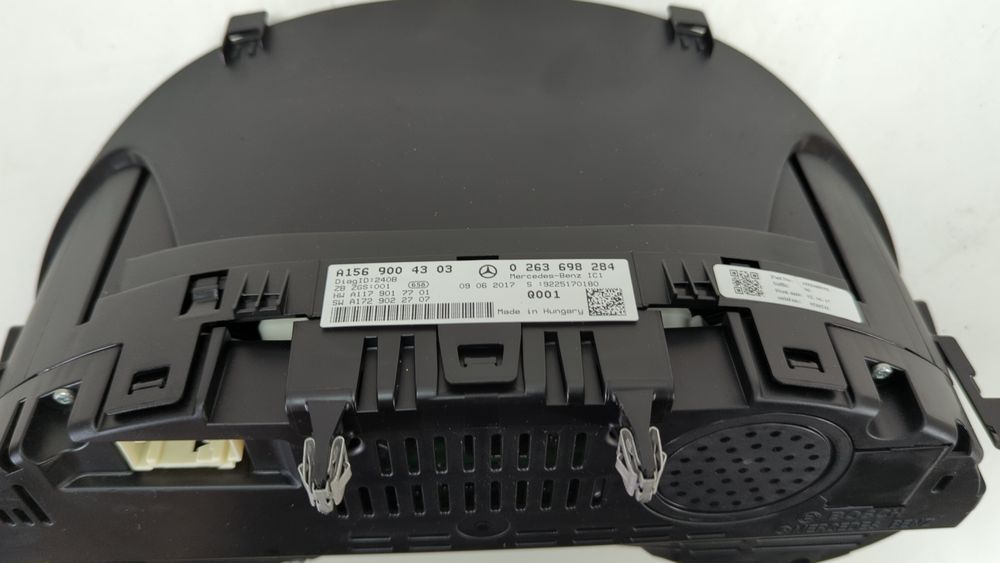 Щиток приладів Mercedes Benz GLA 2017 - 2020 (X156) A1569004303 1048988 фото