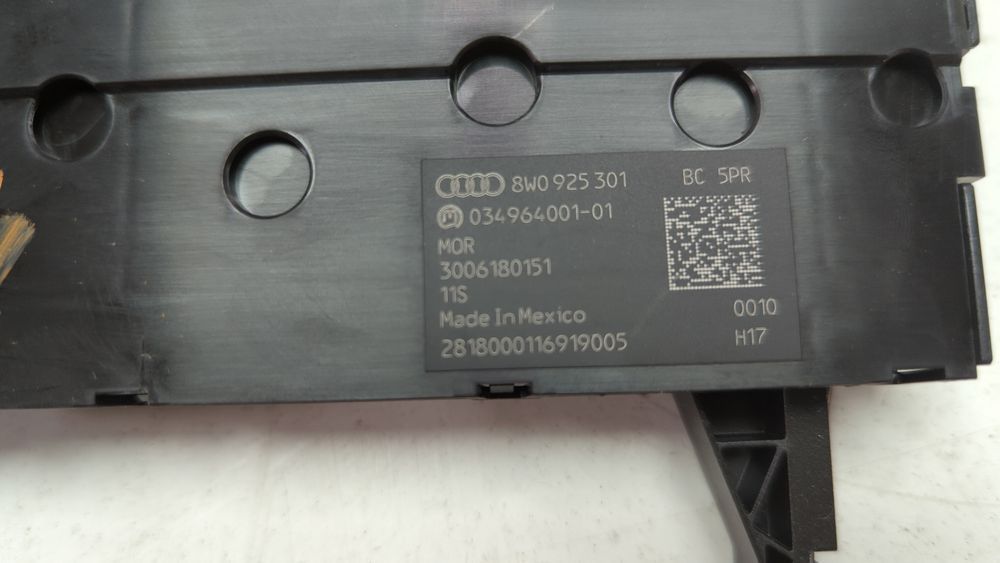 Блок кнопок допомоги водія Audi A4 2016-2019 (B9) 8W0925301BC5PR 1054631 фото
